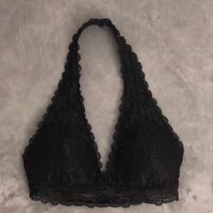 Black Hollister bralette